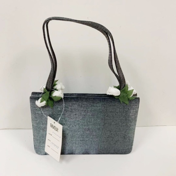 New Gorgeous Lady Grey Handbag with Flower - Picture 2 of 6